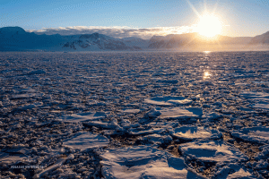 25-20191215-0405-Antarktis-Sonnenaufgang-nach-Mitternacht-DSC 5814-sunrise-after-midnight