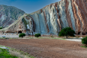 27-20231206-1425-Landschaft-Gesteinsschichten-DSC 1751-Edit-colour-rock-layers