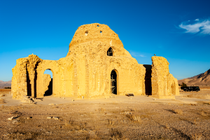 51-20231217-1555-Sarvestan-Palace-im-Abendrot-DSC 1966-Edit-old-and-new-house